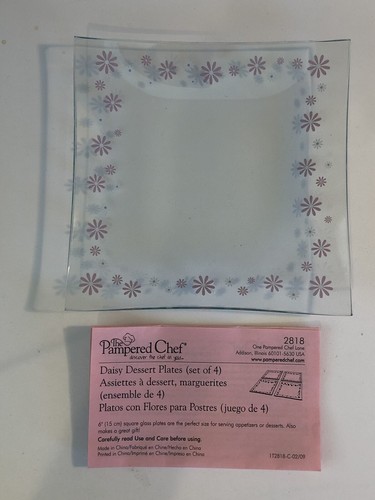 NIB The Pampered Chef Daisy Dessert Plates, Set of 4 Square 6” Plates, Retired