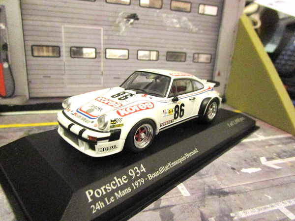 Porsche 911 / 934 Turbo 24H Le Mans 1979 #86 Bernard Kores Motul Minichamps 1:43-image