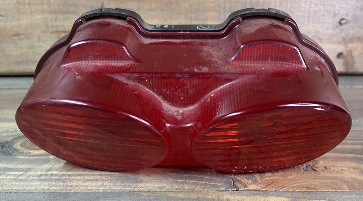 Kawasaki Ninja ZX-6R 98-02, ZX-9R 98-02, ZR-7 00-02 ZZR Tail Light