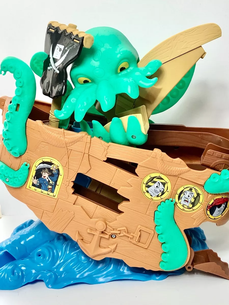 Thomas sea cheap monster pirate set