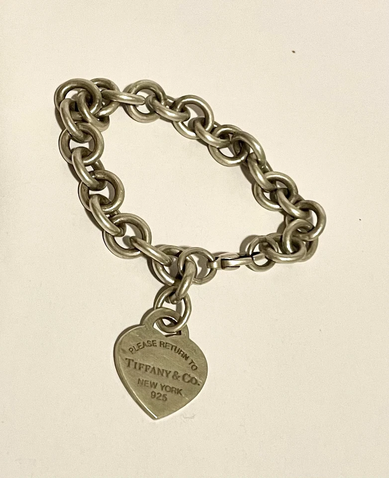 Tiffany & Co. Return to Tiffany NY, pulsera grande con dije de corazón, .925 Foto 2 de 4
