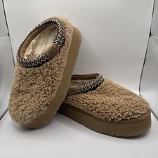 UGG Tazz Maxi Curly Chestnut Fur Slippers Womens Size 6 CLEAN