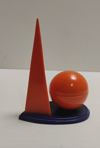 Vintage 1939 New York World's Fair Trylon & Perisphere Salt Pepper Shaker - Afbeelding 15 van 23