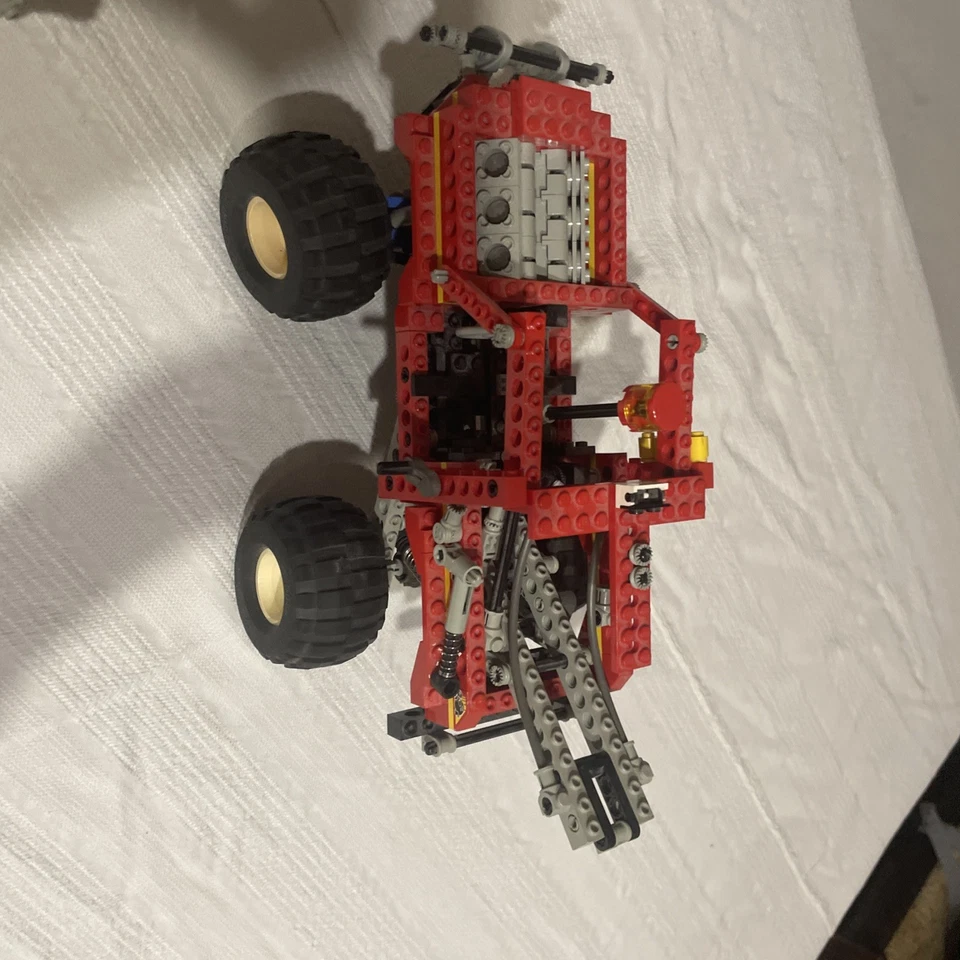 LEGO Technic 8858 Rebel Wrecker, foto 1 di 2