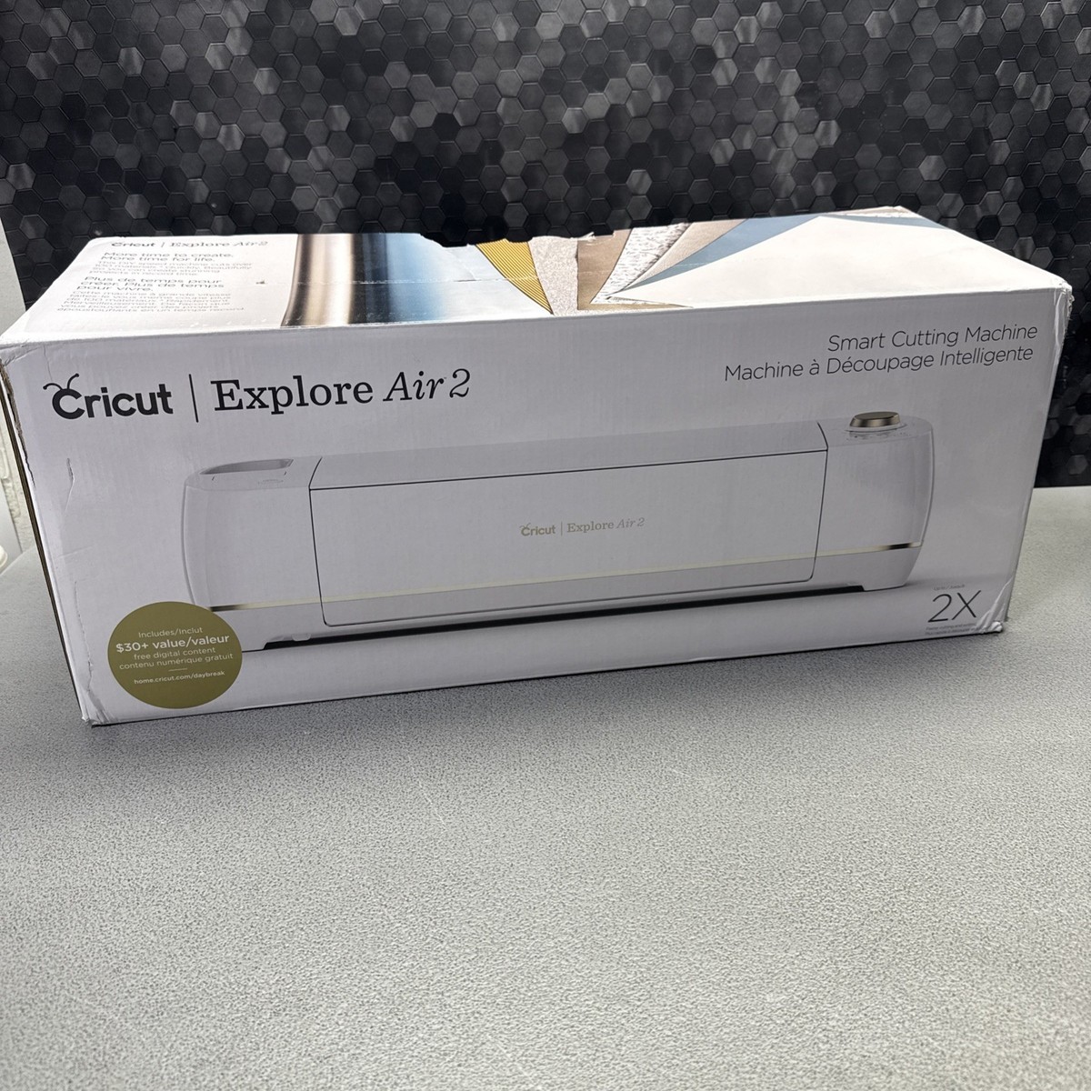 CRICUT EXPLORE AIR SMART CUTTING MACHINE NEW OTHER