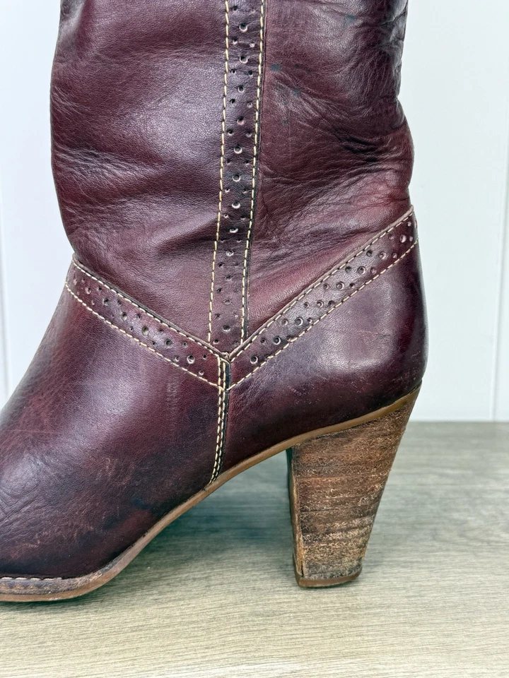 Botas hasta la rodilla de cuero borgoña vintage años 70 Thom McAn para mujer talla 7 Foto 3 de 4