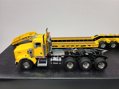 Kenworth T800W Rogers 4-Axle Flip Lowboy Yellow Sword 1:50 Kenworth T800W Rogers 4-Axle Flip Lowboy Yellow Sword 1:50