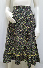 Vintage 70s Ditsy Floral Skirt with Ruffle Hem and Ric Rac Trim - Waist 26" -EUC