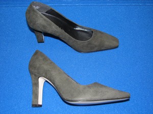 dark green suede court shoes