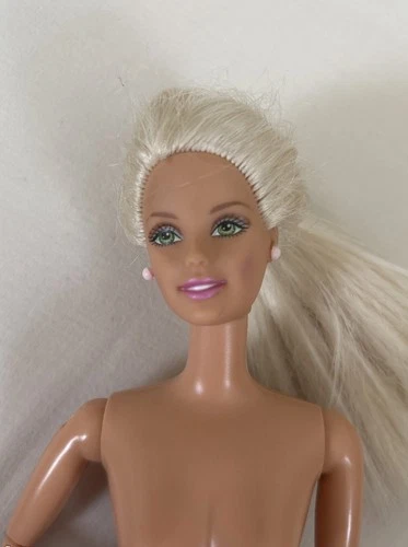 1998 Vintage Barbie Doll Articulated Arms Blonde Green Eyes Lever Swings Arms