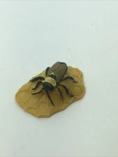 YOWIE Rusty Patched Bumble Bee Animals with Superpowers Collection 2"  Figurine