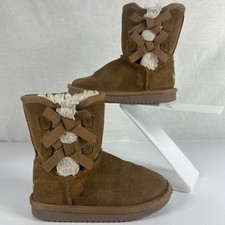 Koolaburra UGG Girls Size 10 Victoria Short Fashion Boots Chestnut Brown Suede