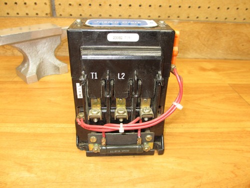 Contactor Joslyn Clark 23082.719 *USADO* 240VDC 5DP1-5051-22 Talla 1 - Imagen 4 de 11