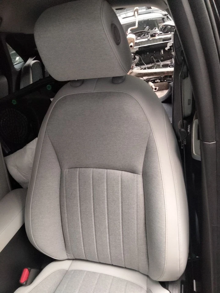 HONDA JAZZ MK5 2020-2024 PASSENGER SIDE FRONT ELECTRIC HEATED SEAT COMPLETE - Image 2 of 3