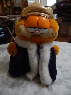 Vintage GARFIELD Furry Tales OLD KING COLE 9'' PLUSH 1981 Dakin