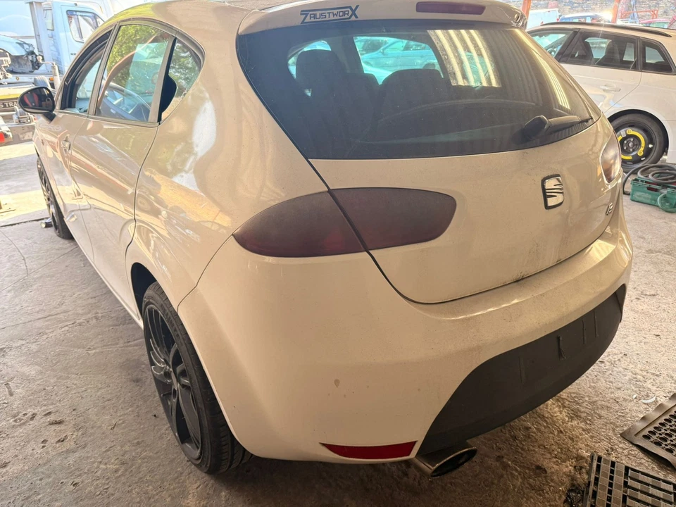 LUZ INTERIOR SEAT LEON FR MK2 2009-2012 5P0947105 Foto 3 de 4