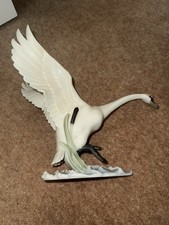Hutschenreuther Porcelain 'Swan In Flight' Figurine Large German Bird Sculpture