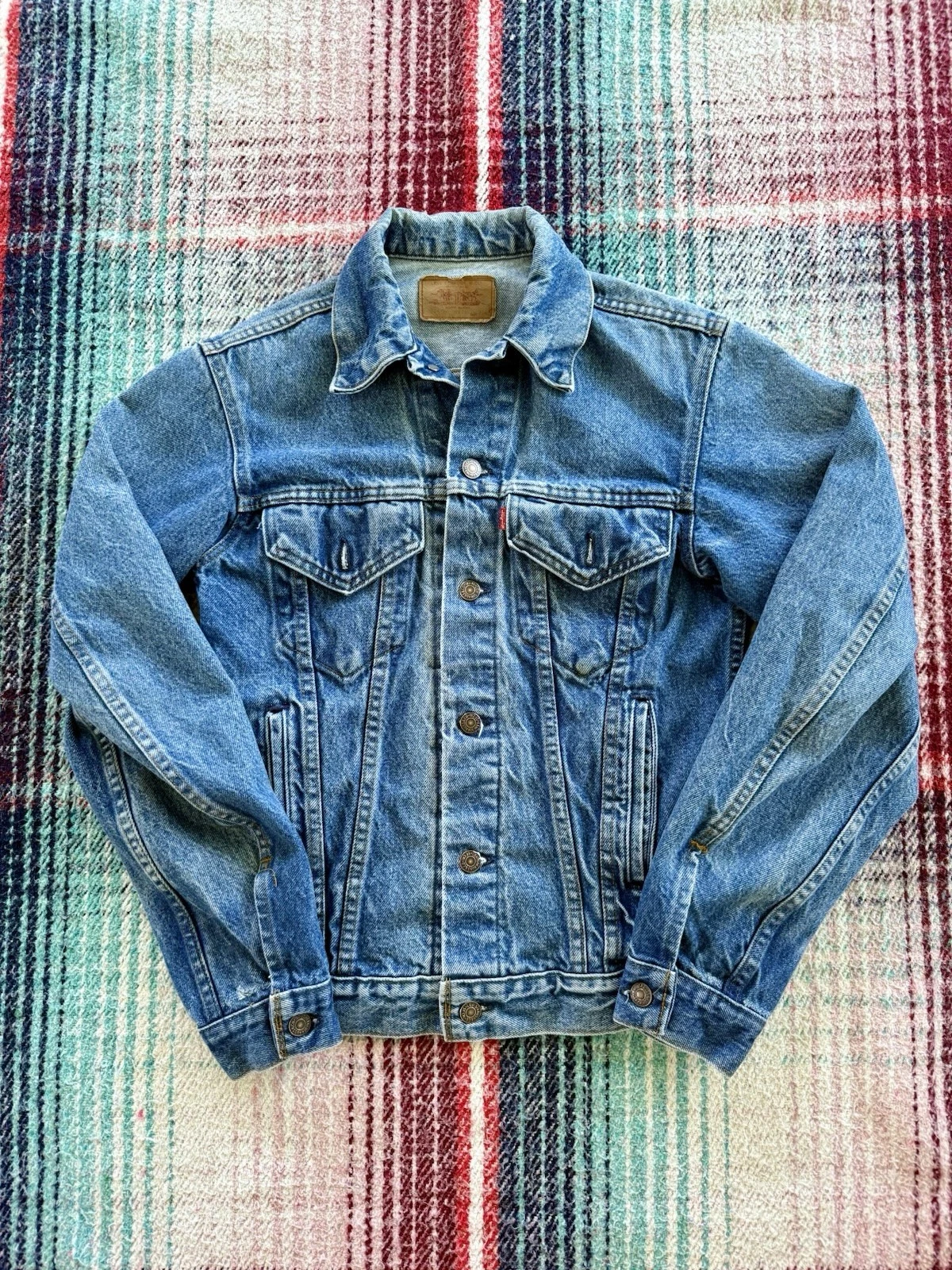 90s Levi's Blue Jean Jacket Unisex Adults Size 36 Short Collared Button Casual
Opens in a new window