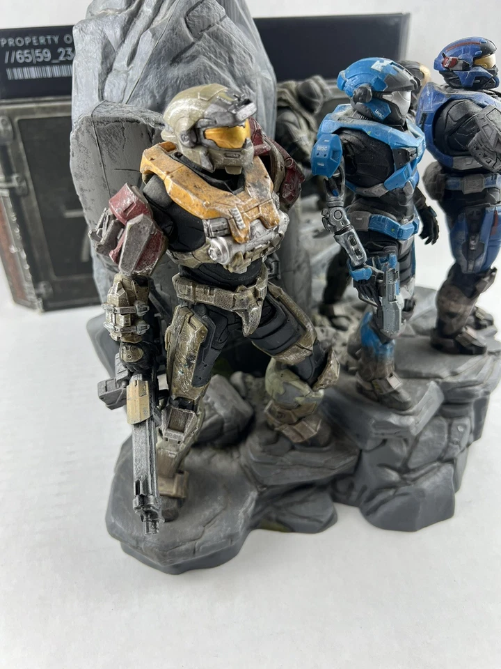 Halo: Reach - Legendary Edition Xbox 360, 2010 Missing One Gun & Game - Image 2 of 4