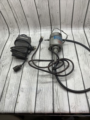 Foredom Flexshaft SR Motor with Foot Pedal and Accessories Series S Untested ￼