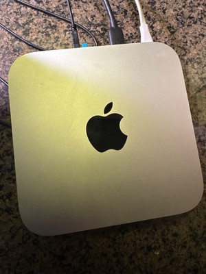 Apple Mac Mini (1TB HDD Intel Core i5 2.6 GHz 8GB RAM) Mini Desktop MGEN2LL/A