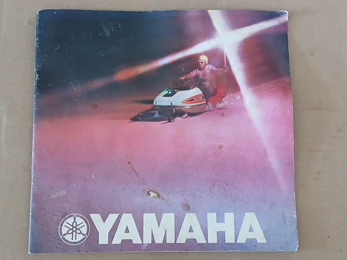 1972 YAMAHA SNOWMOBILE BROCHURE SL292 SL338C SW433 EW433 GP292 GP443 GP643 20pp
