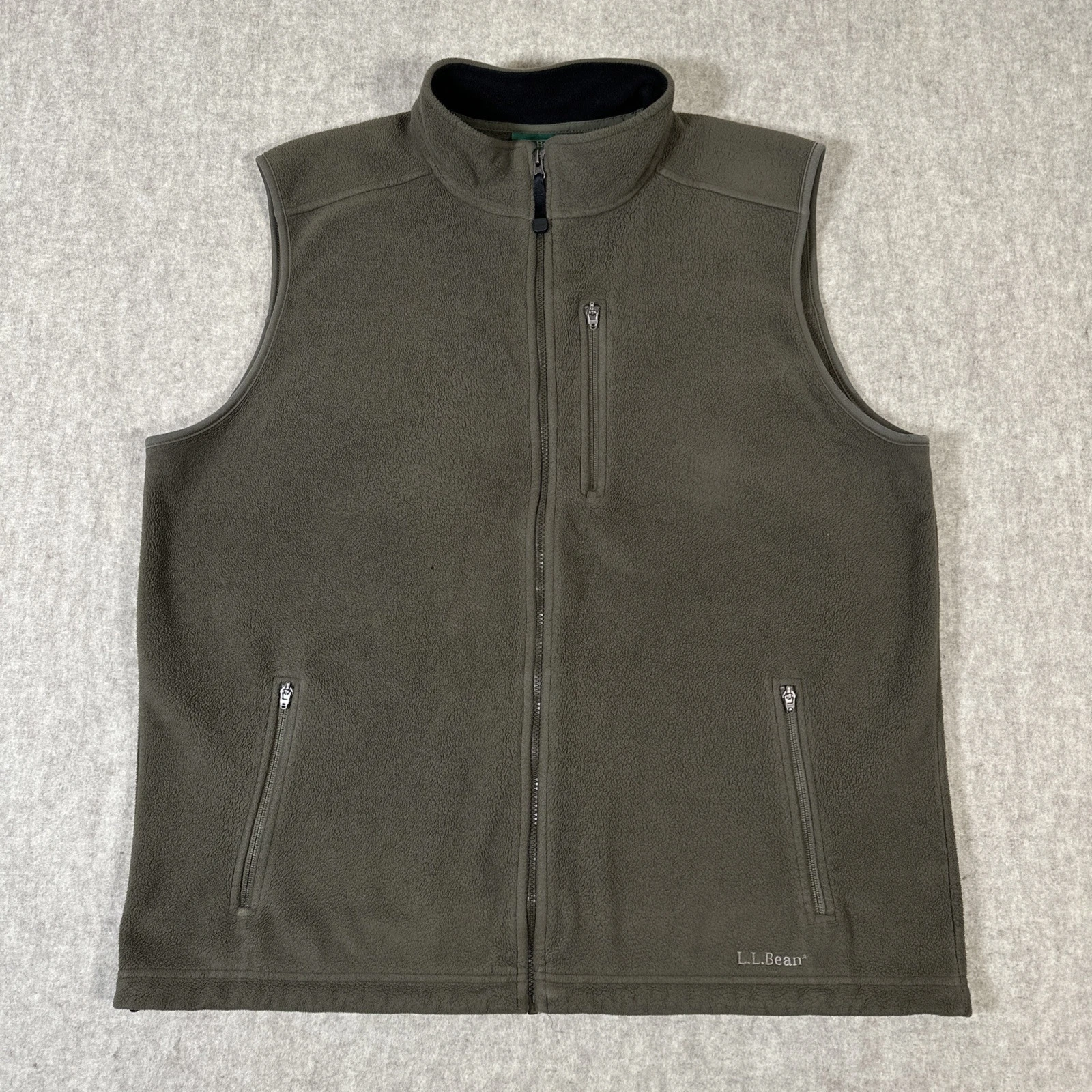 L.L. Bean Fleece Vest Men’s XL Green Zip Pockets Warm Layer Outdoor Hiking