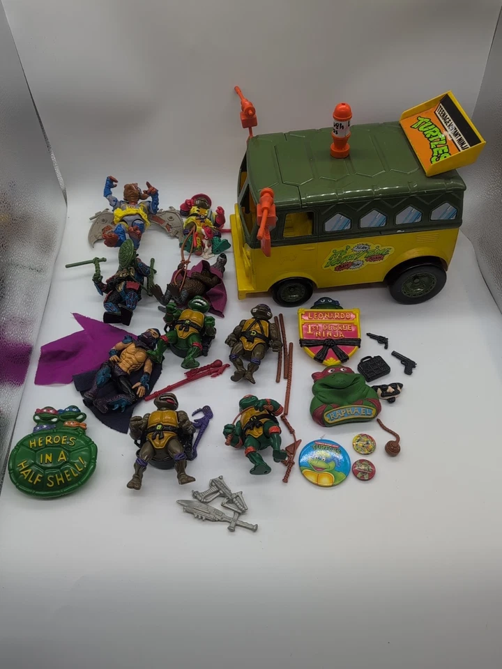 Vintage Teenage Mutant Ninja Turtles Bundle Samurai Party Wagon X 9 Figures - Image 2 of 4