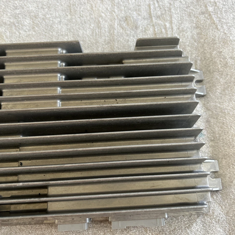 Amplificador estéreo Lincoln MKS MKZ THX4 2009-2016 AA5T-18B849-AF AE AG Foto 3 de 4