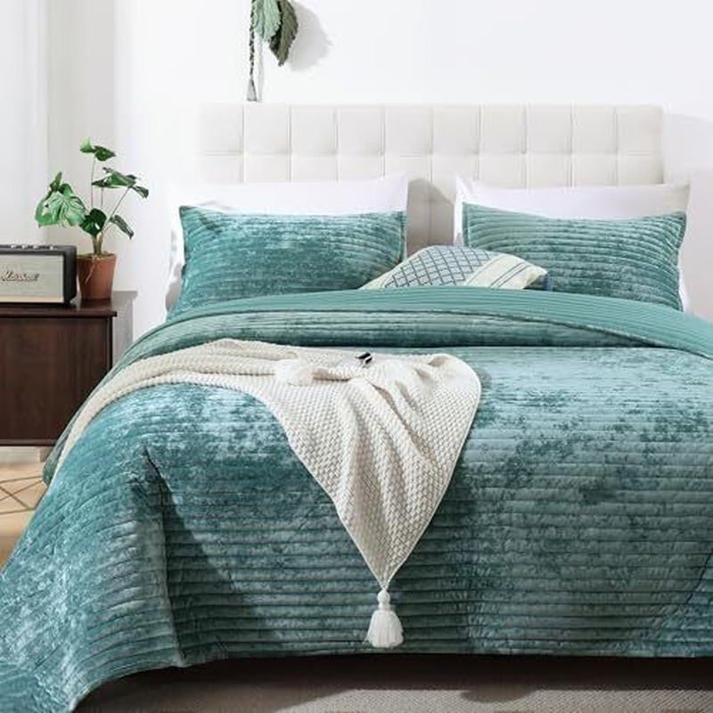 Velvet Quilts Size Luxurious Soft Coverlet Striped Bedding Set Quilt