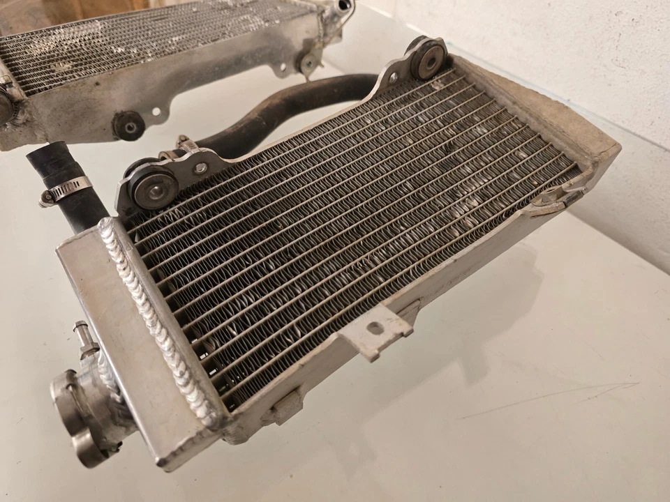 Conjuntos de radiadores de reposição Honda CRF450X 2006 com mangueiras radiadores - Imagem 3 de 4