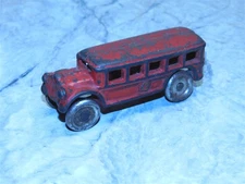 Vintage AC Williams Cast Iron 3.5" Red Fageol Touring Bus Toy Vehicle GC1