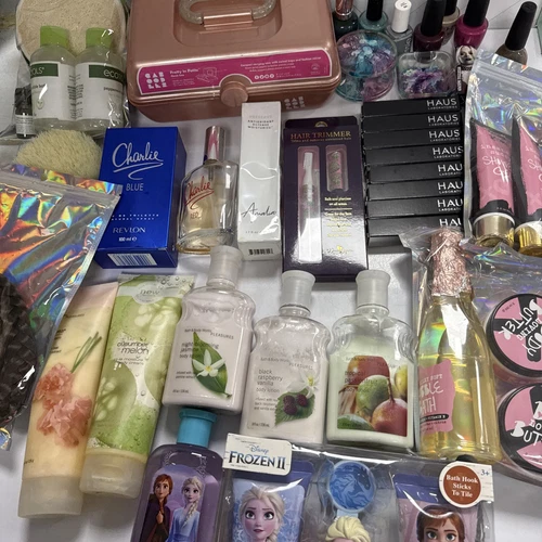 Huge Mixed Health and Beauty lot & Caboodles Case - Bath & Body Works OPI 10 lbs