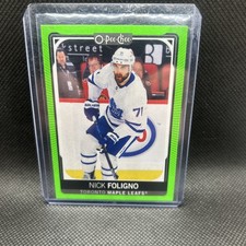 2021-22 O-Pee-Chee Neon Green Parallel Nick Foligno 439 Toronto Maple Leafs /50