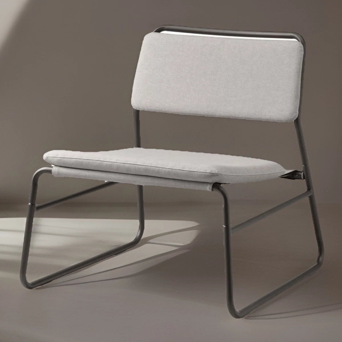 Preços baixos em Cadeiras com estrutura de aço IKEA | eBay