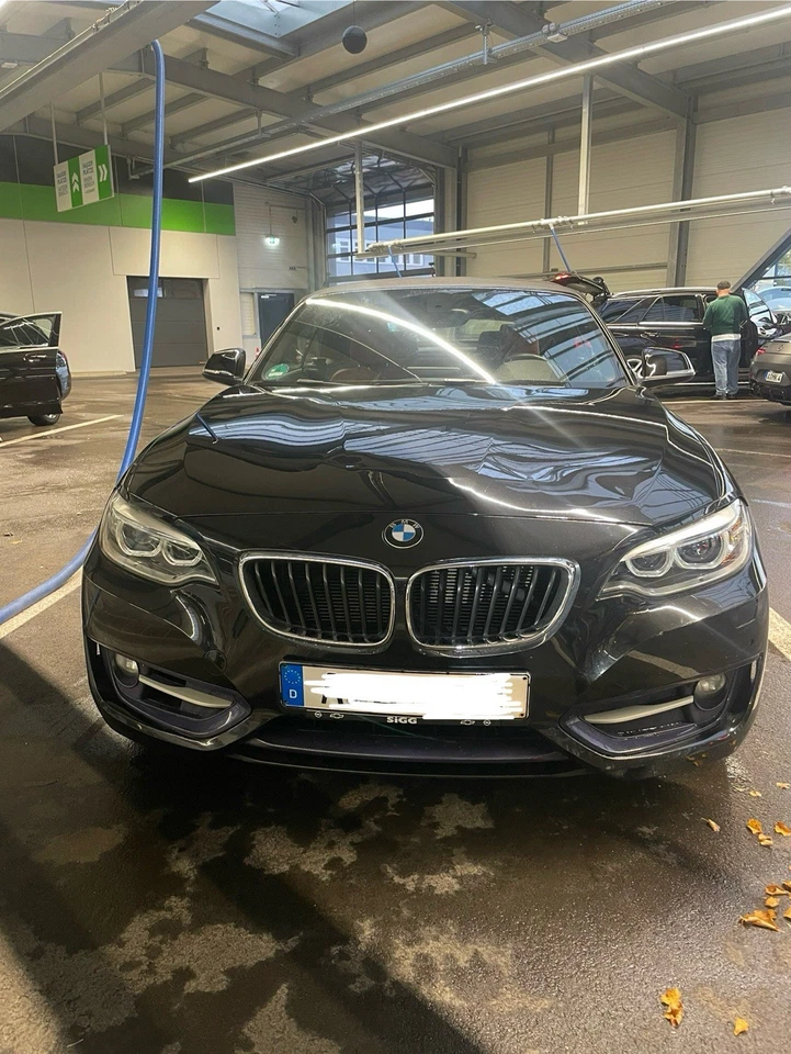 BMW Cabrio 218i SportLine - Vollleder Rot; Scheckheft; AHK; Auf Wunsch TÜV Neu - Bild 3 von 4
