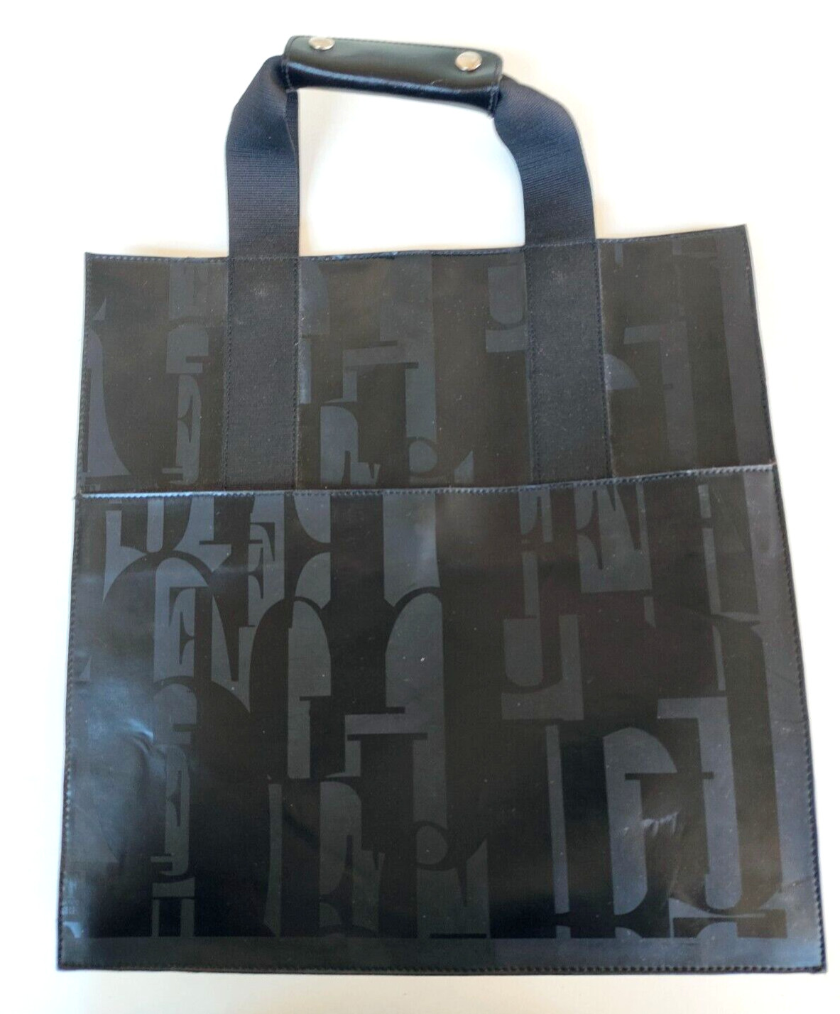 Bolso de mano italiano negro, Gianfranco Ferre, con estampado de logotipo, vintage, profesional