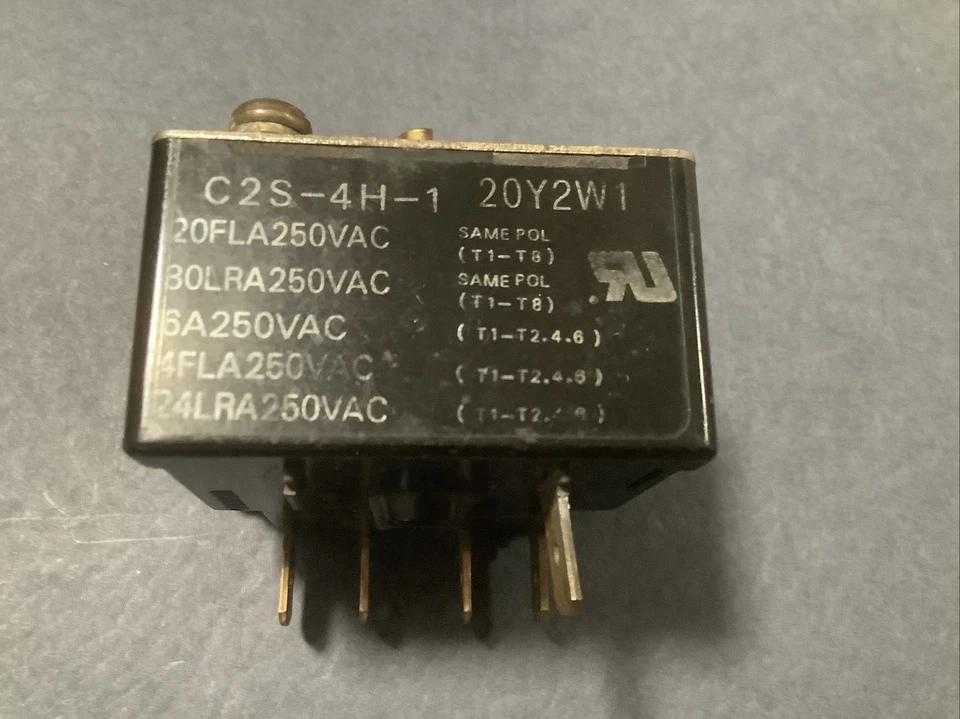 Функциональный переключатель OMRON C2S-4H-1 p/n 20Y2W1 для переменного тока  - Изображение 3 из 3