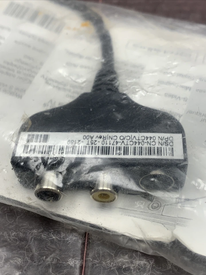 Nuevo cable compuesto de salida de TV genuino Dell 044CTV para computadora portátil S-Video Foto 2 de 4