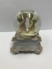 Cracker Barrel Angel Snow Globe Musical 2 Cherub Kissing Glitter Works 90’