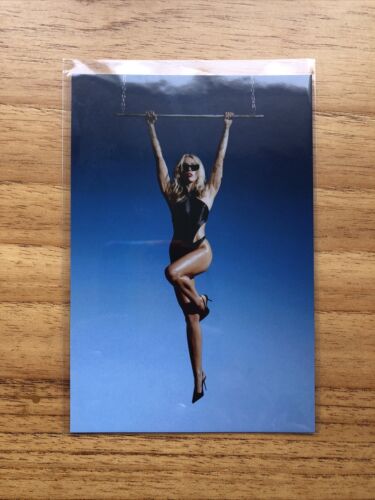 Miley Cyrus Endless Summer Vacation Cd Japan W/ Photo Card & Postcard - Picture 7 of 8