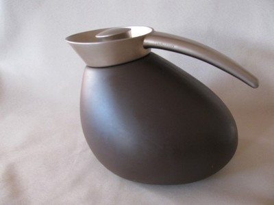 GEORG JENSEN - Thermoskanne ''Quack'' - Farbe: Braun / Dänisches Design
