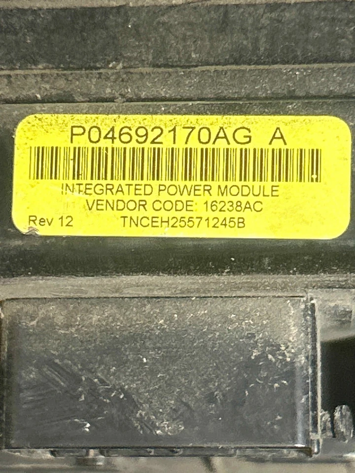 Fits 2008 Dodge Magnum Engine Fuse Box OEM:04692170AG Foto 3 de 4
