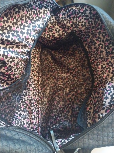 Vera Bradley Large Traveler Duffle Bag Quilted Microfiber Classic Black - Picture 5 of 15