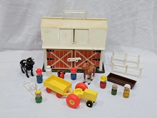 Vintage 1967 Fisher Price Little People Play Family Farm Barn Set w Animals