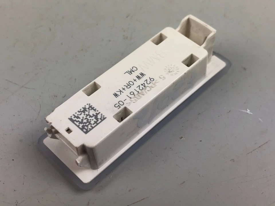 BMW 1 Series F20 M135i Interior Footwell Light Lamp 9242161 - Image 4 of 4