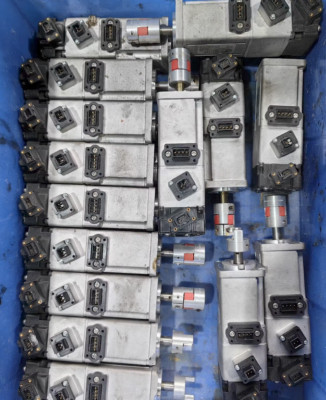Free Fast ship OMRON SERVO MOTOR R7M-A10030-S1 Refurbished 