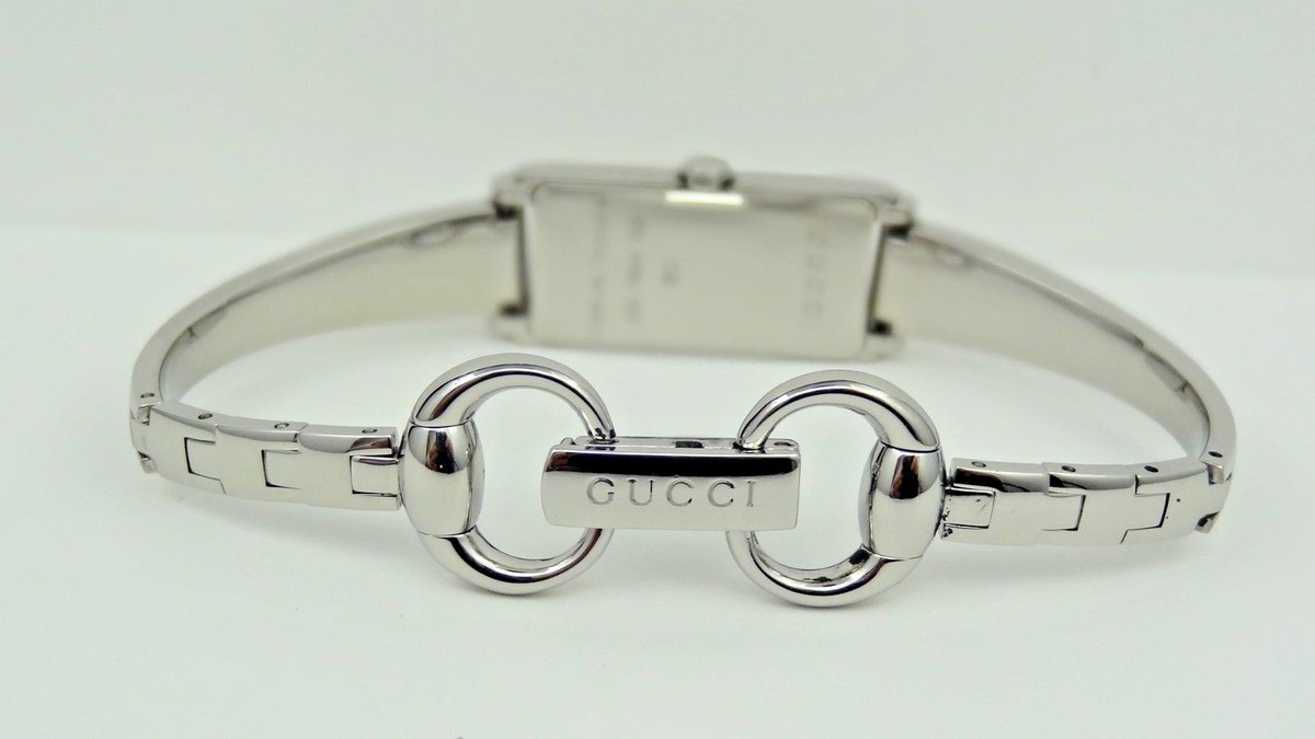 Gucci 109 Series Silver Dial Silver Tone St. Steel YA109523