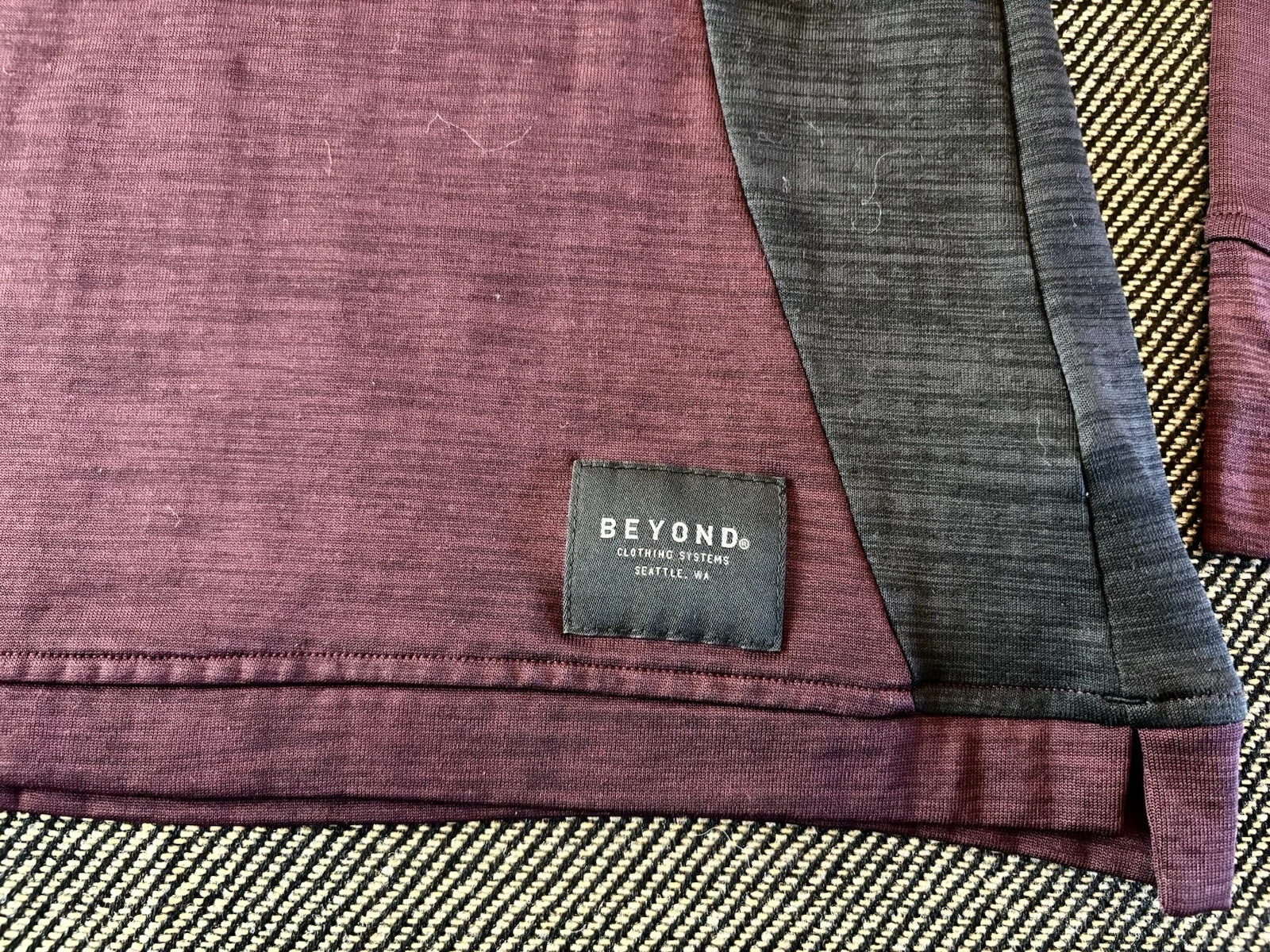 VETEMENTS Beyond Clothing Felpa con Cappuccio Uomo Media Lunga Rosso Griglia Pile Tech Face K022120REL