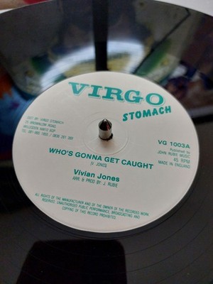 WHO'S GONNA GET CAUGHT - VIVIAN JONES   12'' UK VG 1003  RARE ROOTS DUB